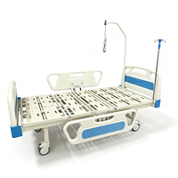 Lit médicalisé manuel réglable homologué CE ISO avec poteau de traction et support pour perfusion pour hôpital
