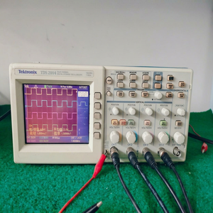 Tektronix TDS2014 four-channel digital oscilloscope, with a bandwidth of 100 MHz and a sampling rate of 1 GS/s - Product Image 1