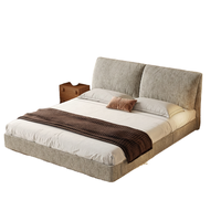 Lit plateforme moderne de luxe élégant pour chambre à coucher, lit moelleux avec tête de lit capitonnée ondulée unique, orange écologique, haut de gamme sur mesure
