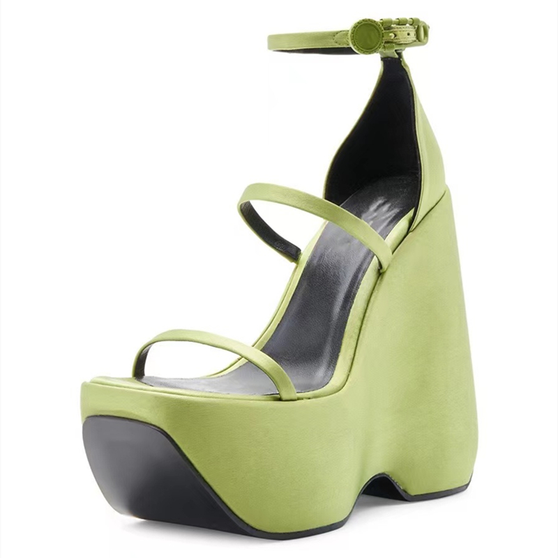 สีเขียว