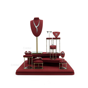 ชุดจัดแสดงเครื่องประดับทำจากผ้าไมโครไฟเบอร์สีแดงสแตนเลสพร้อมแท่นโชว์เครื่องประดับจากผู้จัดแสดงสินค้ากำมะหยี่ - Product Image 1