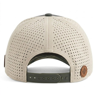 Casquette de baseball personnalisée avec patch brodé, design Adventure Club, perforations laser, fermeture snapback