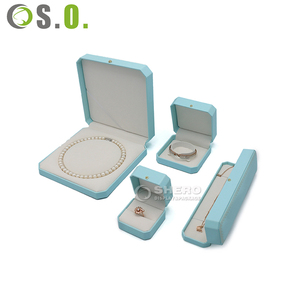 Customized logo PU <b>Leather</b> Gold Color Necklace <b>Bracelet</b> Earring Bangle Packing Set Jewelry Box Pendent Box - Product Image 5