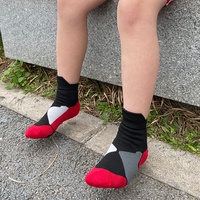 Chaussettes professionnelles de cyclisme de sport de plein air pour enfants Basketball Football Soccer Running Trekking Socks EML8501