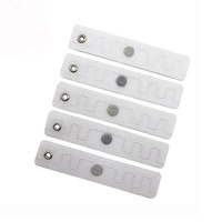 Tissu de vêtements lavable imperméable à longue portée lavage Nfc puce de blanchisserie étiquettes textiles UHF étiquette de blanchisserie RFID pour la gestion de la blanchisserie