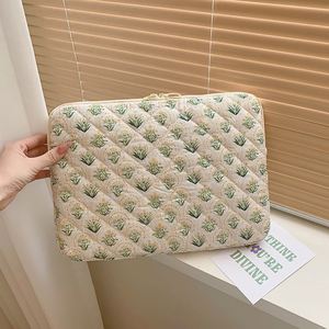 Pochette pour ordinateur portable matelassée en coton et nylon, antichoc, personnalisée en gros, fabriquée en usine - Product Image 3