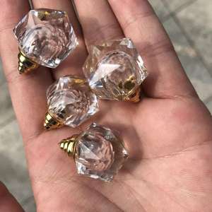 <strong>Empty</strong> Crystal Decorative Fancy Perfume Fragrance Oil Attar Bottle - Product Image 3