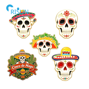 Imán para Refrigerador, Pin de Solapa, Broche y Pin Esmaltado Personalizados con Diseño de Calavera Mexicana y Bandera de México para Fiesta del Cinco de Mayo - Product Image 3