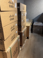 Module d'extension de routeur Cisco 22 ports série 8300 C-SM-16P4M2X, modèle exclusif