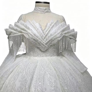 Abito da Sposa Lungo con Frange Stile 2026 - Elegante Abito Formale di Lusso con Strass e Strascico a Coda di Rondine - Product Image 1