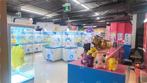 Au détail Led Éclairage Arqué Griffe Boutique Vitrine Personnalisé <span class=keywords><strong>Action</strong></span> Figure Magasin Meubles Verre Jouet Cadeau Boutique Affichage Vitrine - Product Image 6