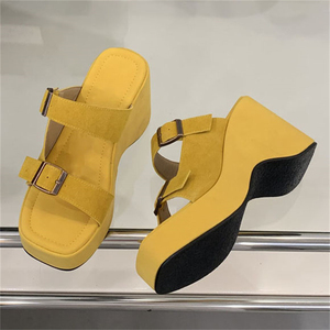 Women's High Heel Fashionable Yellow Slippers Summer New Style Comfortable Thick-Soled <b>Sandals</b> for Autumn Spring Outdoor Use - Product Image 3