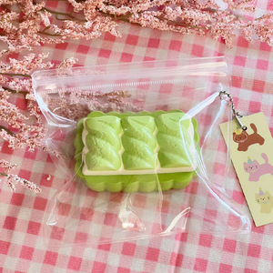 NUEVO Juguete Antiestrés Realista en Forma de Malvavisco - Textura Cremosa Súper Pegajosa de 7cm, Regalo para Niños y Adultos, Ideal para Fiestas - Product Image 3