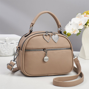 Wholesale Newest <b>Handbag</b> Women's <b>Small</b> Crossbody Shoulder Bag Collection New Clutch Bag Women <b>Handbags</b> With Heart Pendant - Product Image 4