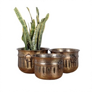 Juego de 3 Macetas de Diseño Clásico de Diferentes Tamaños, Macetas Redondas de Hierro con Asas para Decoración de Jardín - Product Image 1