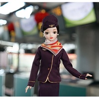 Poupée vinyle personnalisée de haute qualité de 12 pouces, vêtements personnalisés d'hôtesse de l'air, uniforme en soie noire, jouet pour fille