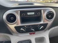 Voiture d'occasion compacte MPV essence JAC Refine M3 2023 PLUS 1.5T Édition Classique 5 vitesses manuelle à prix abordable