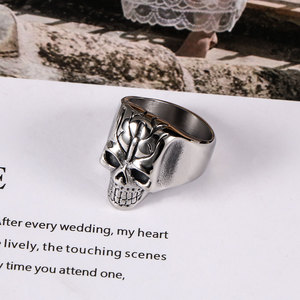 แหวนกะโหลกผู้ชายไทเทเนียมเหล็กดีไซน์โครงกระดูกแฟชั่นเครื่องประดับของขวัญอุปกรณ์เสริมขนาด 7 8 9 10 11 SA870 - Product Image 2