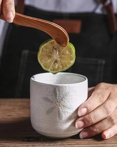 Tasse à café, thé ou saké en céramique japonaise moderne de 250 ml, en porcelaine écologique avec motif de dessin animé pour usage domestique, vente en gros - Product Image 5