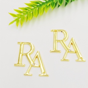 ป้ายโลหะสีทองเลียนแบบสำหรับฮิญาบ/เสื้อผ้า - Product Image 3