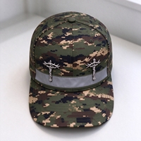 Casquette de baseball camouflage personnalisée avec broche en métal en forme de croix, casquette tactique d'extérieur pour homme, ajustable, vente en gros