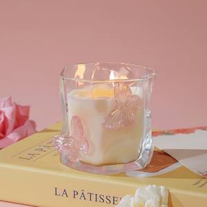 Estas Velas Aromáticas Rosadas Románticas Son Exquisitas y Elegantes, Velas Aromáticas para el Hogar que las Hacen el Regalo Perfecto para Mujeres - Product Image 2
