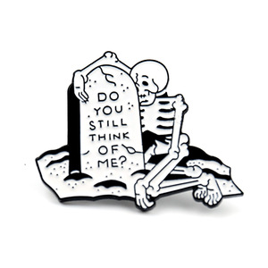 Nouvelle Série Halloween Européenne et Américaine : Broche Personnalisée Tête de Mouton, Citrouille Scream et Fantôme Électroplaqué pour Vêtements - Product Image 5