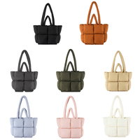 Sacs fourre-tout matelassés personnalisables avec logo, grands sacs à bandoulière rembourrés et moelleux, sacs à bulles tendance pour l'hiver, sacs à bandoulière matelassés