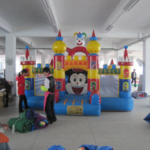 Castillo Inflable de Mickey Mouse con Material de PVC para la Diversión de los Niños y Uso Comercial al Aire Libre - Product Image 1