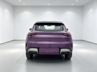 SUV électrique mini 4 portes vert, mignon et adapté aux femmes, idéal pour les trajets quotidiens en ville