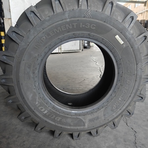 Neumático de Tracción para Maquinaria Agrícola I-3C 10.0/75-15.3 11.5/80-15.3 12.5/80-15.3 - Product Image 3