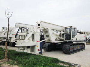 Plataforma <span class=keywords><strong>de</strong></span> perforación <span class=keywords><strong>Cabeza</strong></span> rotativa XR400D Diámetro <span class=keywords><strong>de</strong></span> perforación 3000mm Máquina <span class=keywords><strong>de</strong></span> plataforma <span class=keywords><strong>de</strong></span> perforación rotativa con cojinete <span class=keywords><strong>de</strong></span> giro pesado - Product Image 3