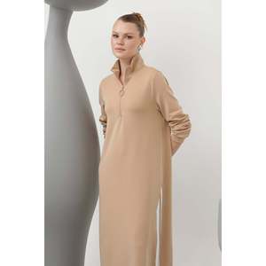 Vestido Camel con Cierre y Botones a Presión para Mujer LOREEN, Corte Cómodo para Uso Diario, Estilo Elegante de Longitud Midi - Product Image 2