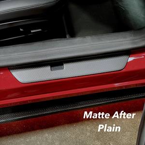 Protection de seuil de porte arrière en carbone sec Highland pour Tesla Model 3, installation facile - Product Image 2