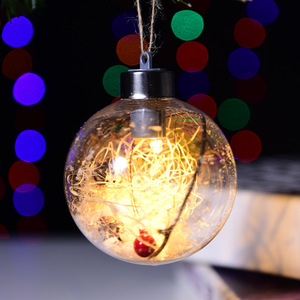 Nueva Bola de Navidad Transparente de 8CM con Luz, Adorno Colgante para Árbol, Decoración Creativa de Globo de Nieve Luminoso - Product Image 3