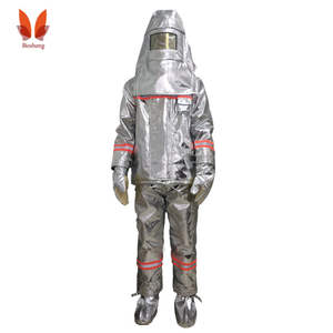 Combinaison ignifuge pour <span class=keywords><strong>pompier</strong></span>, protection <span class=keywords><strong>de</strong></span> niveau D, résistante à la chaleur 500-1000°C, réfléchissante, anti-rayonnement - Product Image 1