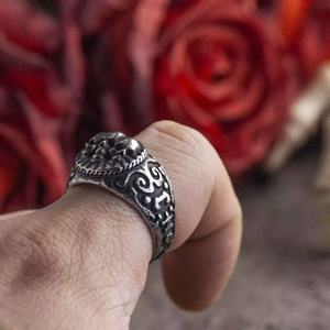 Vintage Schädel Mann Ring <span class=keywords><strong>Punk</strong></span> <span class=keywords><strong>Gothic</strong></span> Mann Schmuck Edelstahl <span class=keywords><strong>Retro</strong></span> Ring für den Menschen - Product Image 5