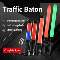 Bâton de signalisation routière LED durable en PVC rouge de 54 cm, alimenté par batterie, lumière d'avertissement, protection IP66, non réfléchissant, pour utilisation en cas d'urgence