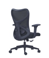 Chaise de bureau exécutive moderne avec accoudoirs réglables et dossier en maille résistante 125 Recine, pivotante et avec base en acier pour un travail confortable