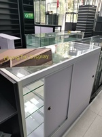 Vitrine d'exposition en verre trempé avec éclairage LED réglable, robuste, tailles personnalisables, facile à nettoyer, pour magasin de tabac et commerce de détail