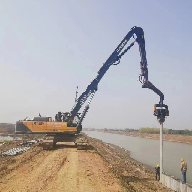 Drilling Piling Screwing Small Pile Driving Machine With Hydraulic Construction Machinery Vibro Hammer