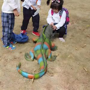 Nhựa điêu khắc trang trí nội thất sợi thủy tinh lớn con tắc kè màu xanh lá cây thằn lằn bò sát điêu khắc cho công viên ngoài trời trang trí - Product Image 3