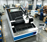 Nouvelle machine de découpe laser à fibre de type portique avec refroidissement par eau, commande Cypcut, servomoteur Yaskawa pour tôles métalliques
