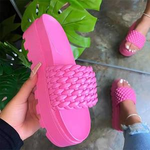 Stock de chaussures pour femmes <span class=keywords><strong>sandales</strong></span> d'été décontractées pour femmes <span class=keywords><strong>sandales</strong></span> de plage de sable de couleur pure pantoufles de plage antidérapantes à la mode pour femmes - Product Image 1