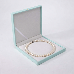 Boîte à collier classique personnalisée en similicuir avec charnière, boîte cadeau pour bijoux, insert en daim, estampage à chaud, logo personnalisé, service OEM accepté - Product Image 1