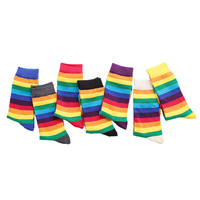 Chaussettes fantaisie en coton pour femmes, motif rayé, dessin animé, arc-en-ciel, style coréen, vente en gros 2026