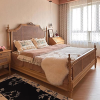 Lit double en bois massif sculpté rétro Hepburn 1,8 m, style français, lit king-size en rotin, pour séjour ou chambre principale d'hôtel