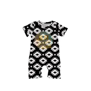 Benutzer definierte Logo Baby Boutique Bambus/Baumwolle Kleidung Kinder Slip Stram pler Baby Pyjamas Mädchen Blumen gedruckt One Piece Jumps uit