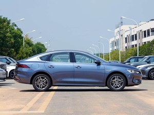 BYD <span class=keywords><strong>Qin</strong></span> PLUS 2023 2024 2025 – Berline haut de gamme quasi neuve, best-seller, pour l'exportation - Product Image 3