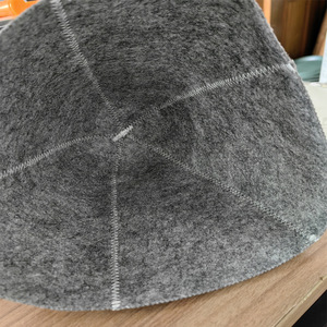 <span class=keywords><strong>Bonnet</strong></span> <span class=keywords><strong>de</strong></span> <span class=keywords><strong>bain</strong></span> en feutre gris uni élégant et absorbant pour séchage des cheveux, idéal pour la salle <span class=keywords><strong>de</strong></span> <span class=keywords><strong>bain</strong></span>, le sauna et les sources chaudes - Product Image 4